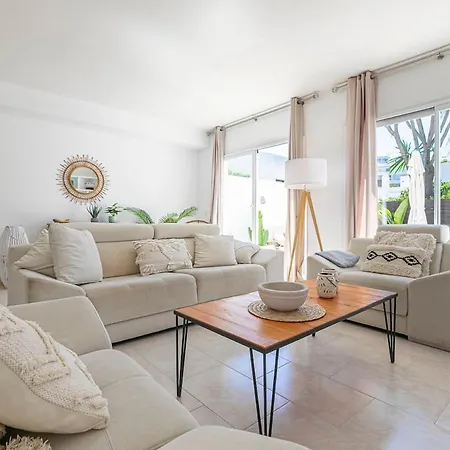 Beachside , 3 Bedroom Townhouse In Marbella